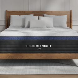 Helix Midnight Luxe Queen Mattress 
