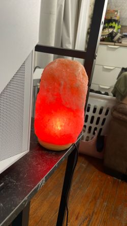 Himalayan Salt Lamp $5