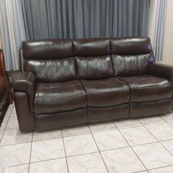 Reclinable Sofa