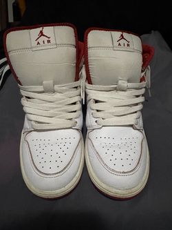 White And Red Nike Air Jordan 1 SIZE 9M