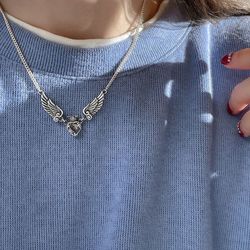 Angel‘s wings necklace
