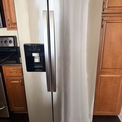 Whirlpool Stainless Steel Fridge 