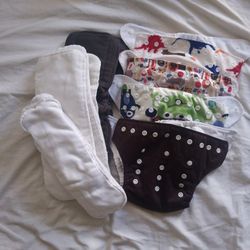 Cloth  Diapers With Washable Clothes 