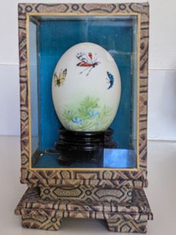 Art - Antique Chinese Hand Painted Egg In Glass & Cloth Box