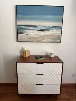 Dresser w/ 3 Drawers