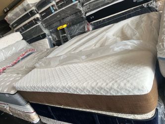 King memoy foam mattress set