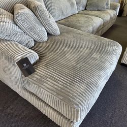 Fog Velvet 3pc Sectional Sofa, Financing Available Fast Delivery 