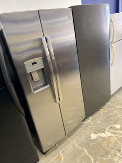 Double door stainless Refrigerator