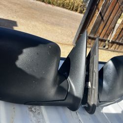 1(contact info removed) Chevy/GMC Truck/Suburban/side mirrors