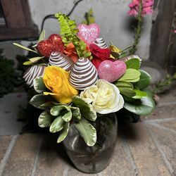 Flower Vase Arrangement 