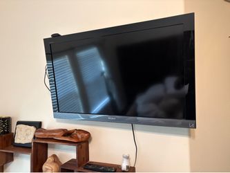 Sony Bravia 40” LCD HDTV – KDL-40EX400