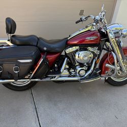 1999 Harley Davidson Road King - Rebuilt Engine (1571 Mi), Lots of Chrome, accessories