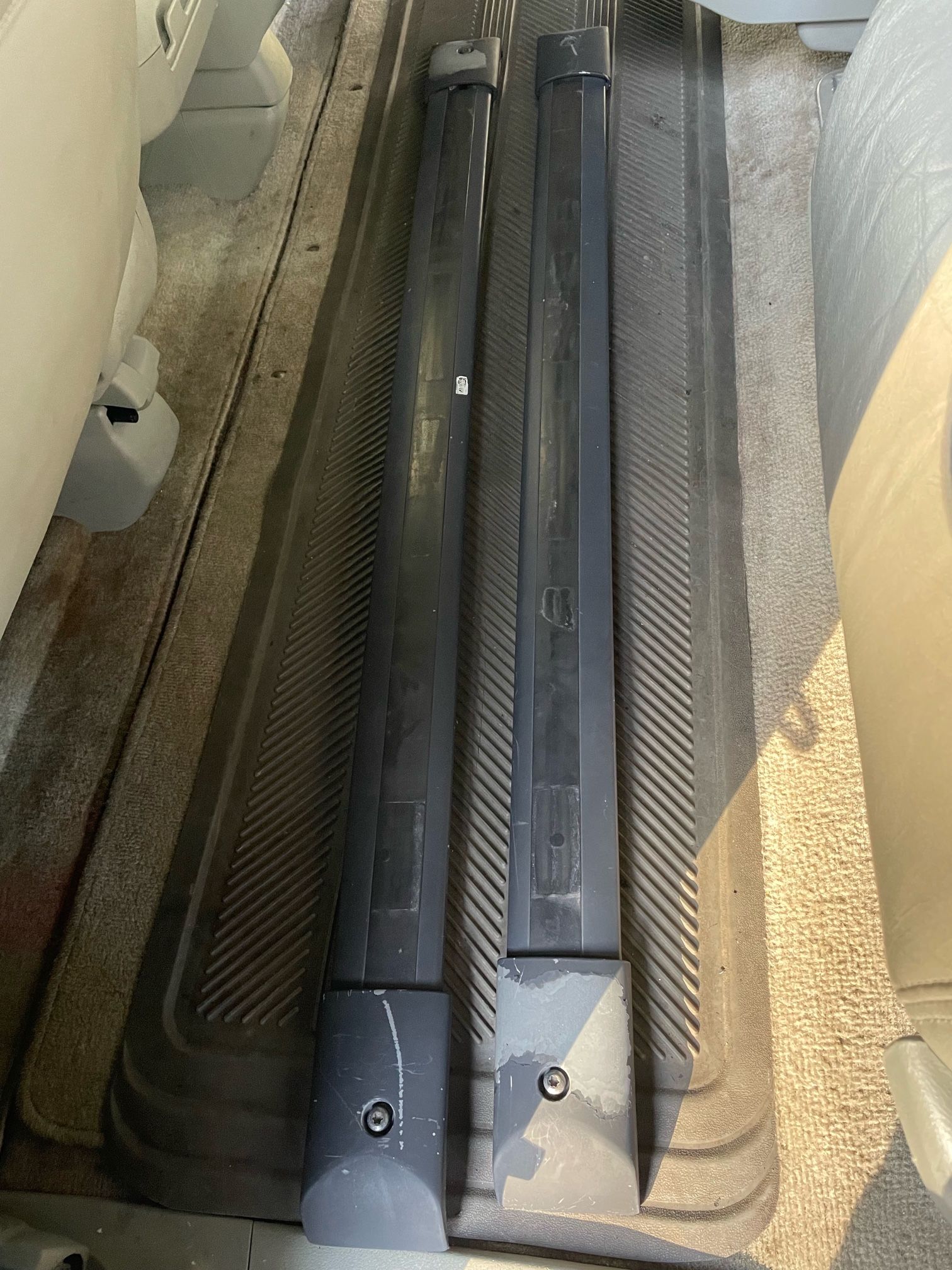 USED HONDA ODYSSEY ROOF RACK CROSSBAR 