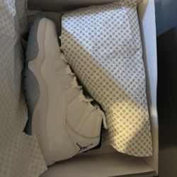 Jordan 11 Legend Blues D.S
