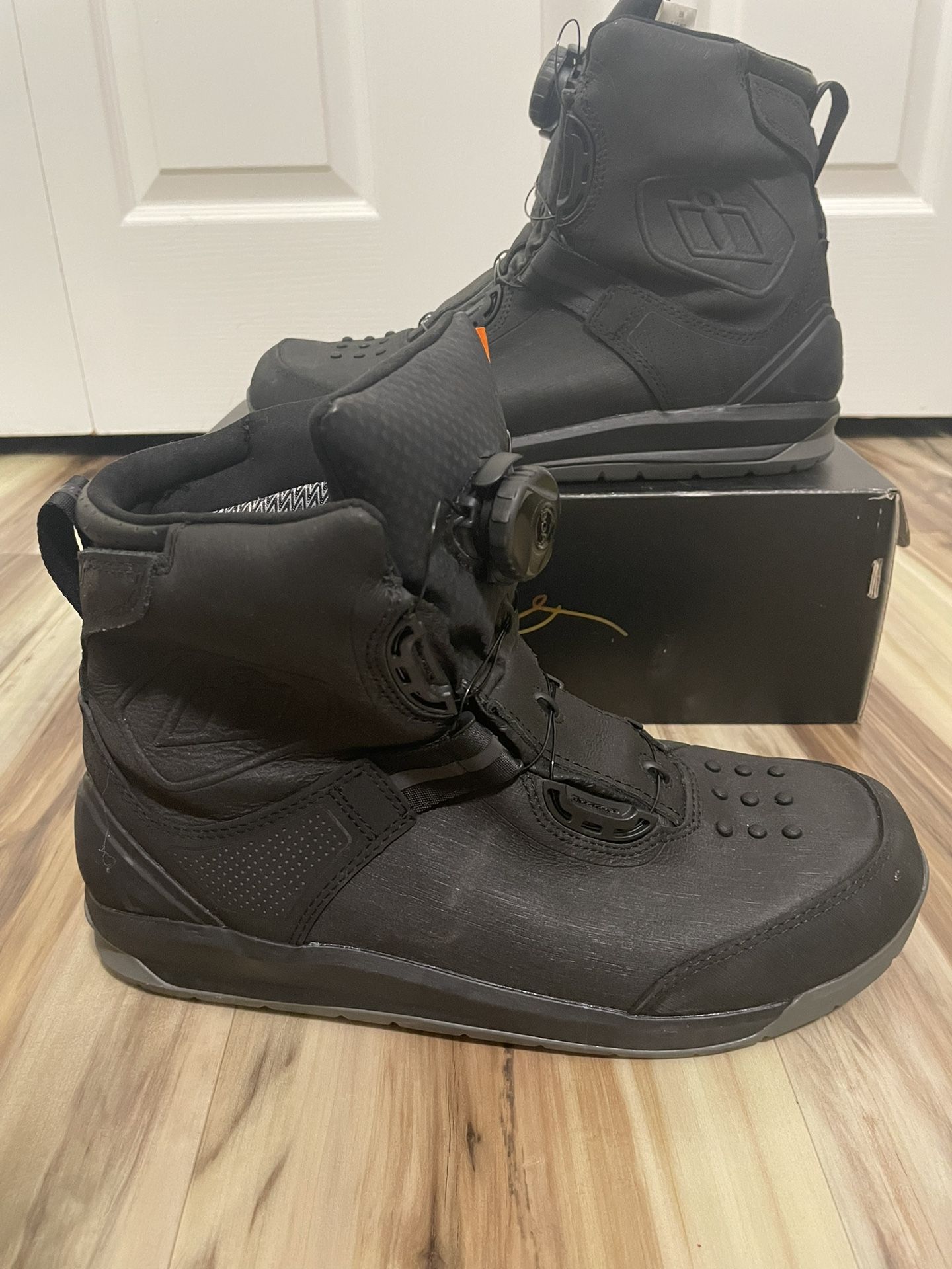 ICON Motorcycle Boots Size 11. Black