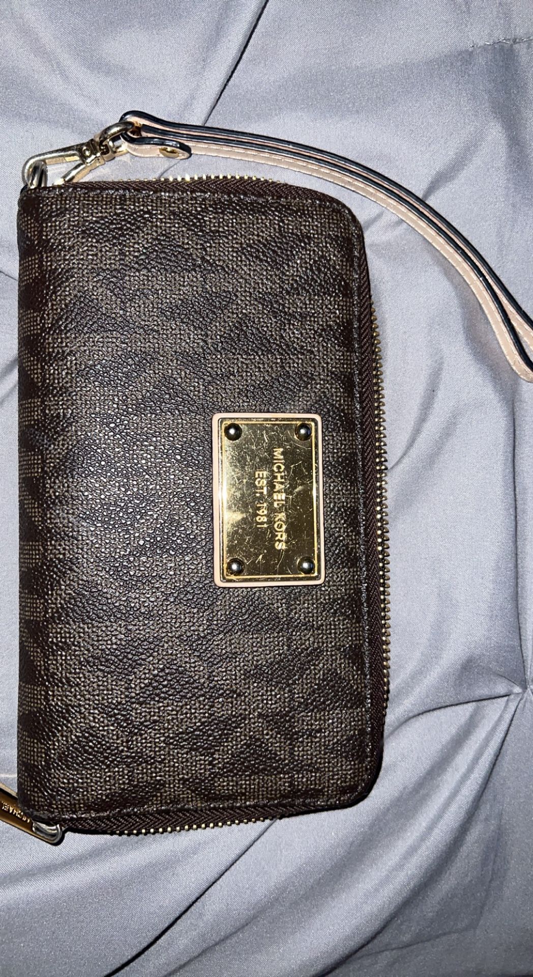 Authentic Michael Kors Wallet/Wristlet