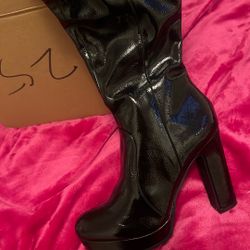 Black Boots 