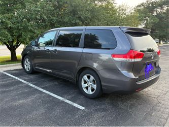 2012 Toyota Sienna