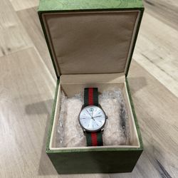 Gucci G-Timeless Quartz Watch