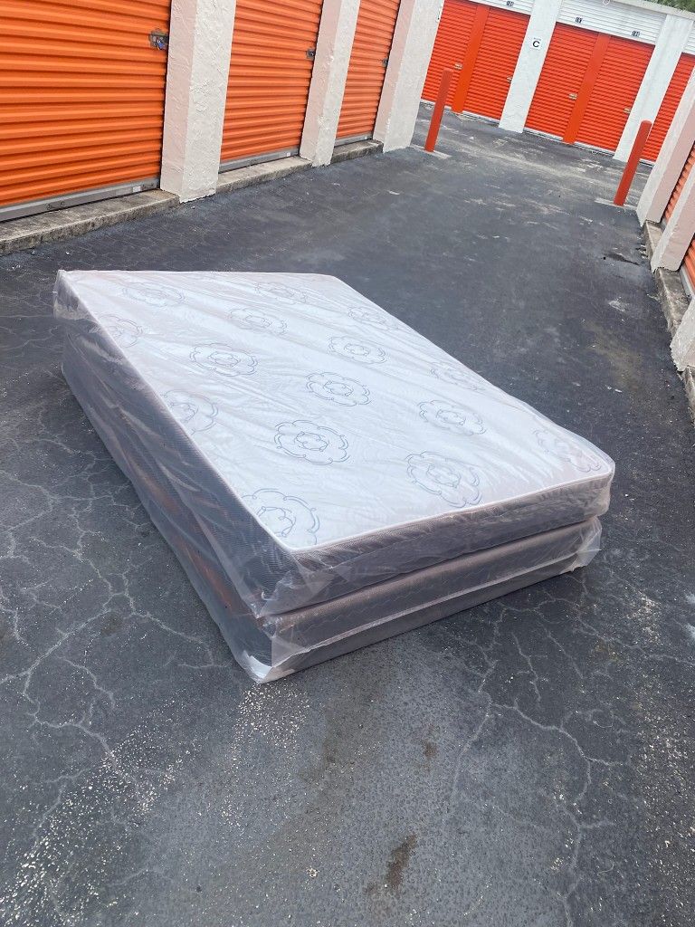 NEW FULL SIZE SET MATTRESS AND BOX SPRING-2pcs