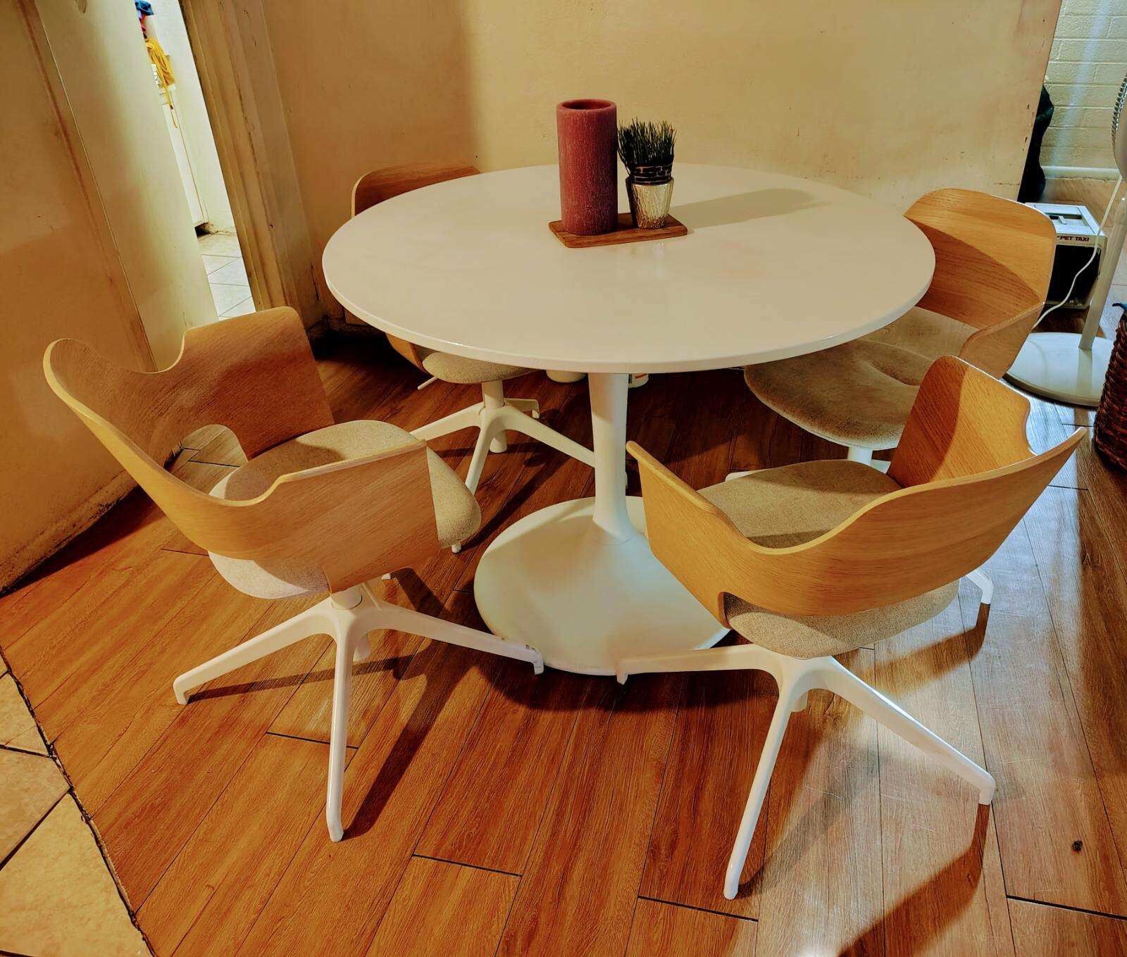 BEAUTIFUL & CONTEMPORARY DINING SET