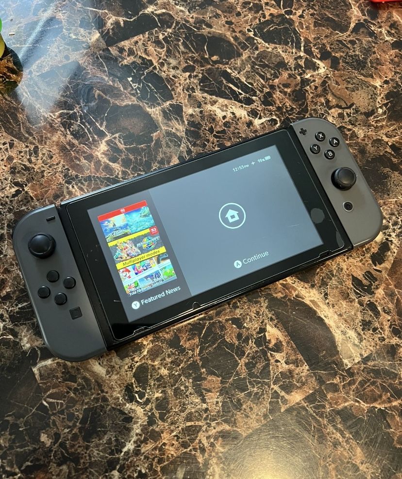 Nintendo Switch + NBA 2k Playgrounds 2