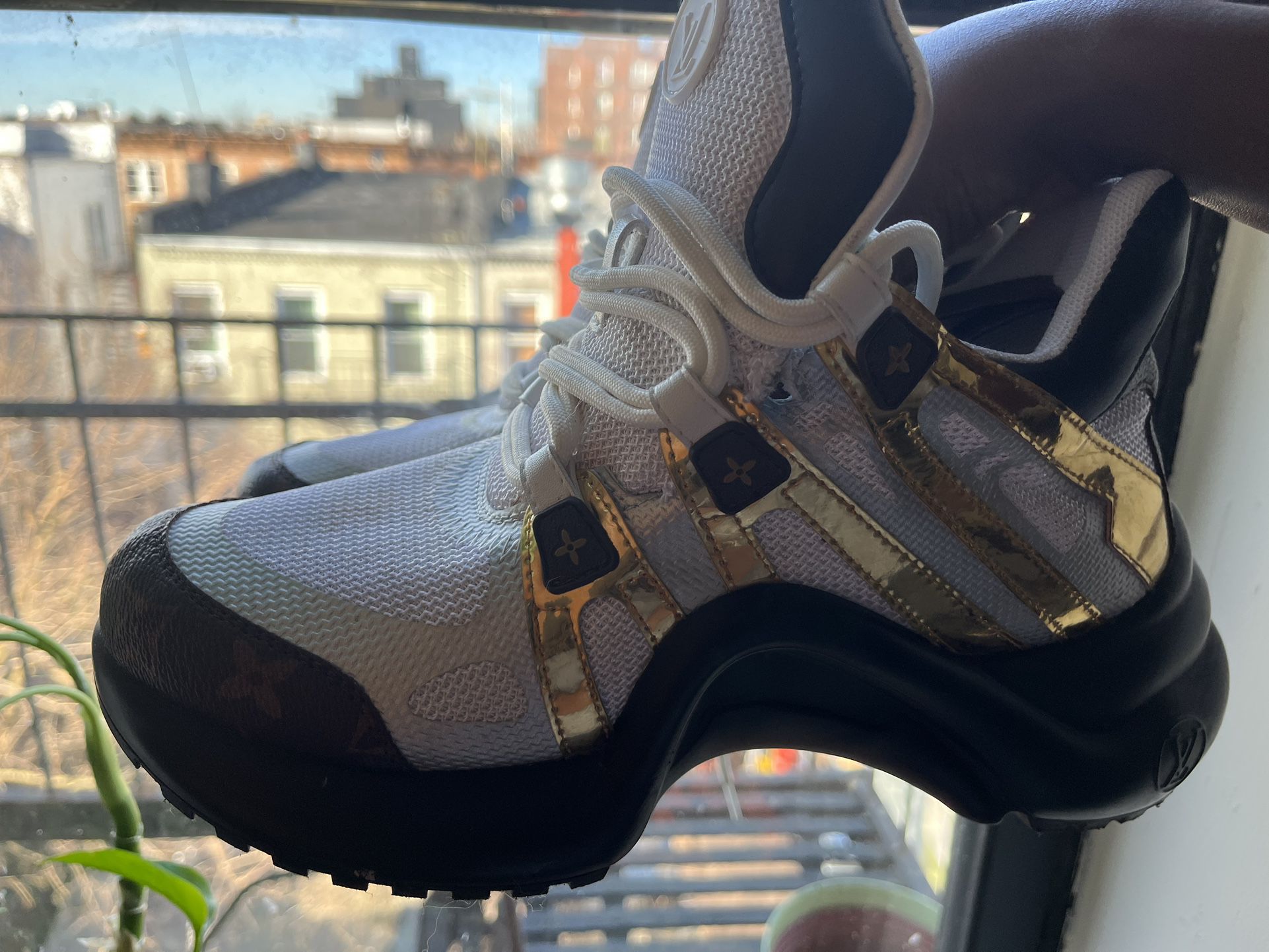 Lv Louis Vuitton Sneakers for Sale in Brooklyn, NY - OfferUp