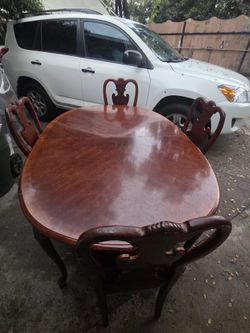 Mahogany Oval Dining Table with 4 Chairs