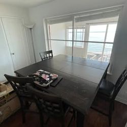 Dark Brown Extendable counter-height dining table + 4 Chairs $300