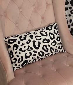 Black & White Leopard Print Toss Pillow 