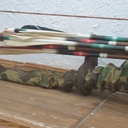 ***All My Items Are $30 And Below Moving Sale!!!!Bow And Arrow Set