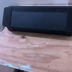 Black Silhouette Cameo 4 