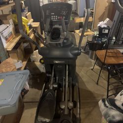Octane Fitness Q35 Program Elliptical 