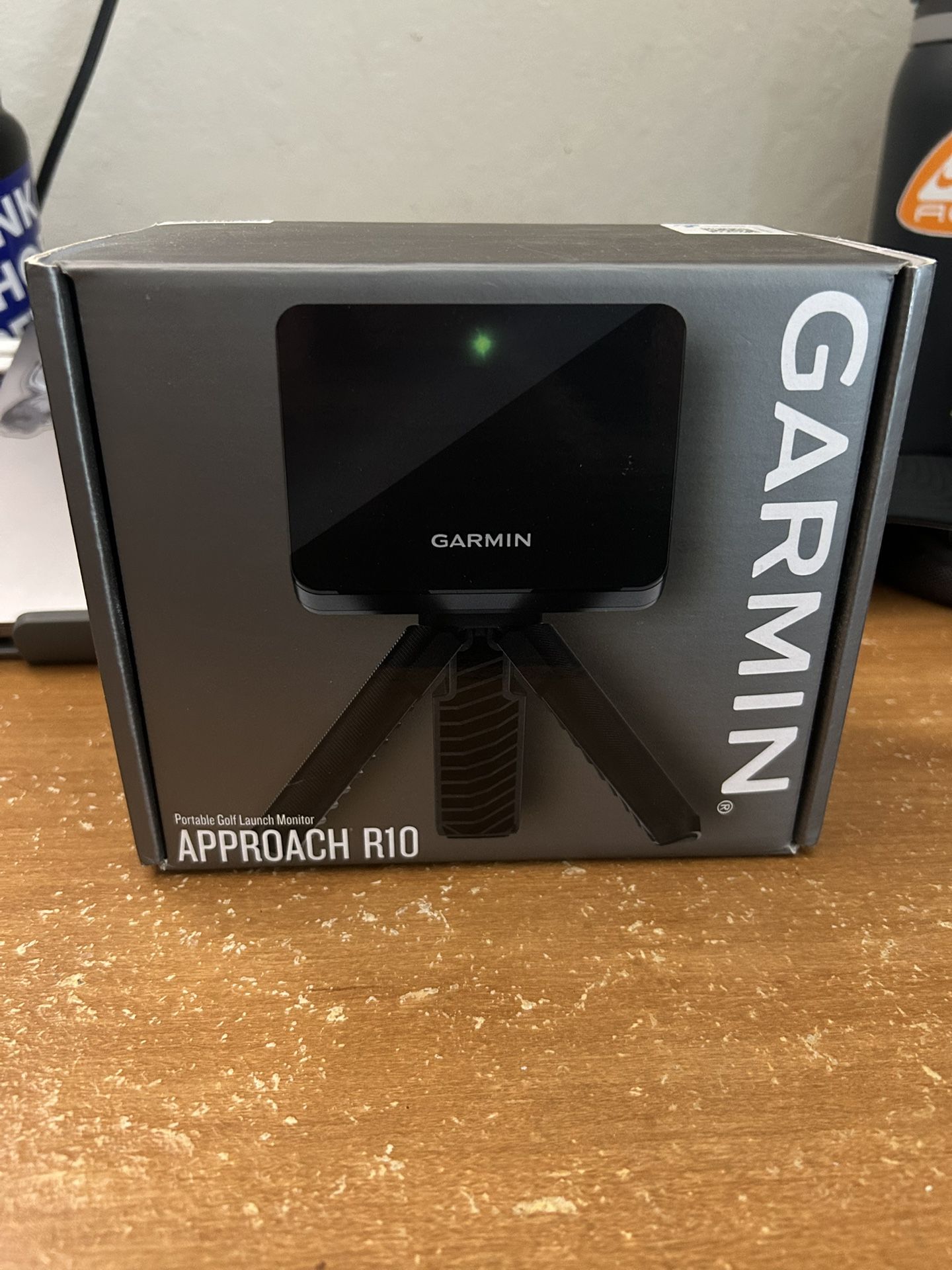 Garmin R10 (w/ Lifetime Subscription)
