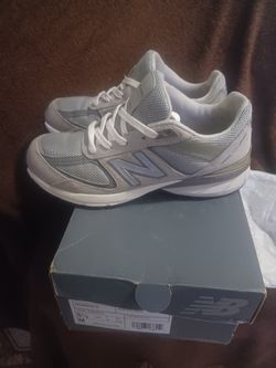 New balance 990v5 gray size 5.5y