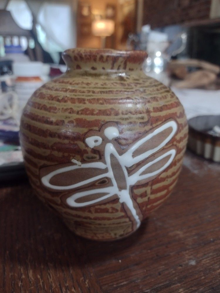 Small Japanese Dragonfly Pot