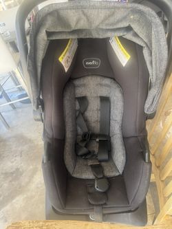 Baby car seat with base
