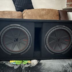 Kicker Comp R Dual 12s