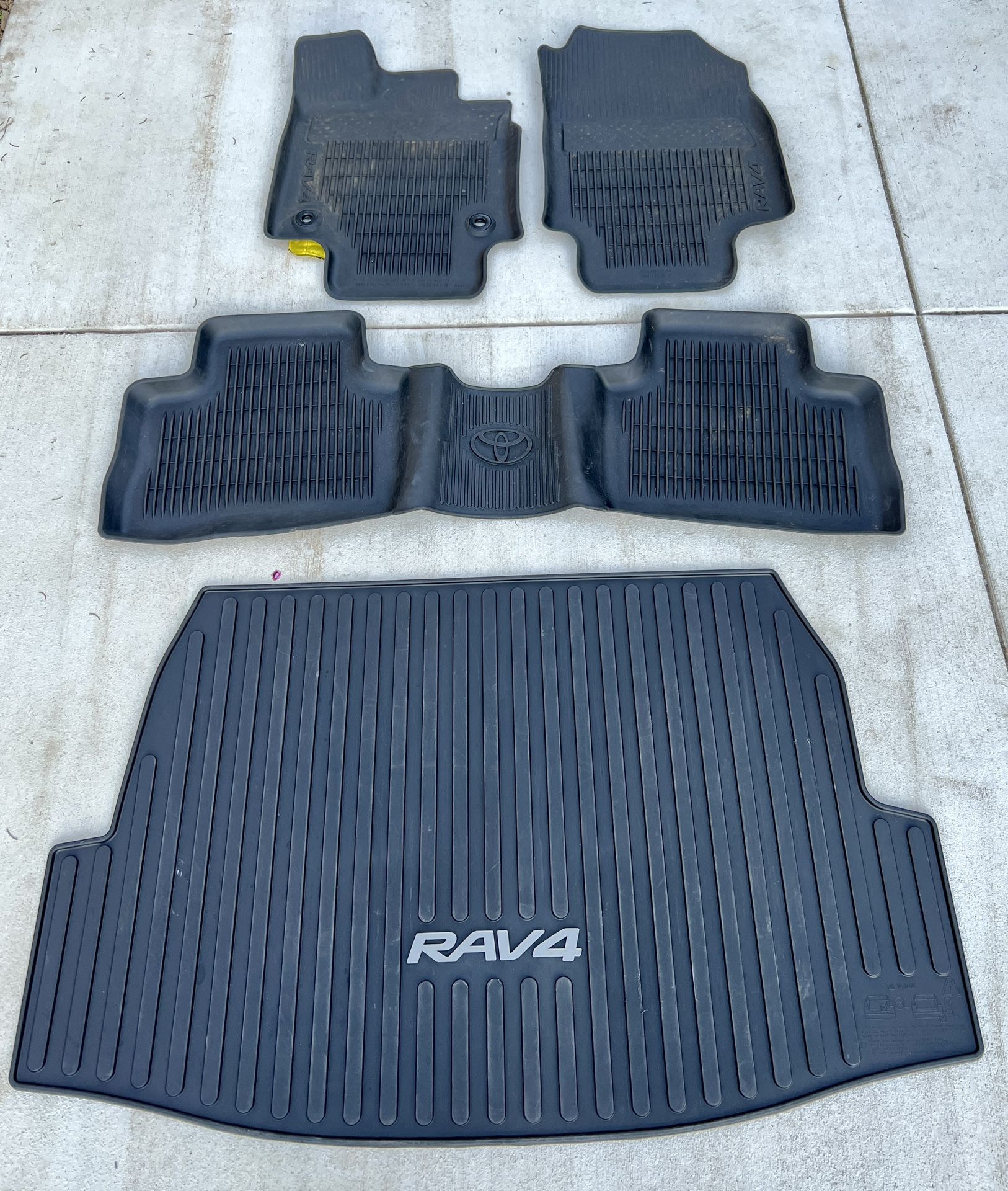 🚙 Toyota RAV4 OEM All-Weather Floor & Cargo Mats – 5th Gen (2019–2025)