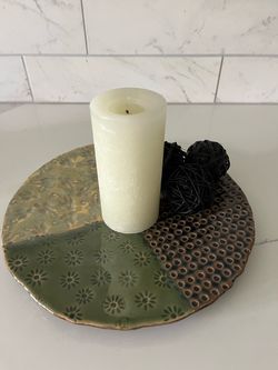 Pier One Display Dish & Accessories