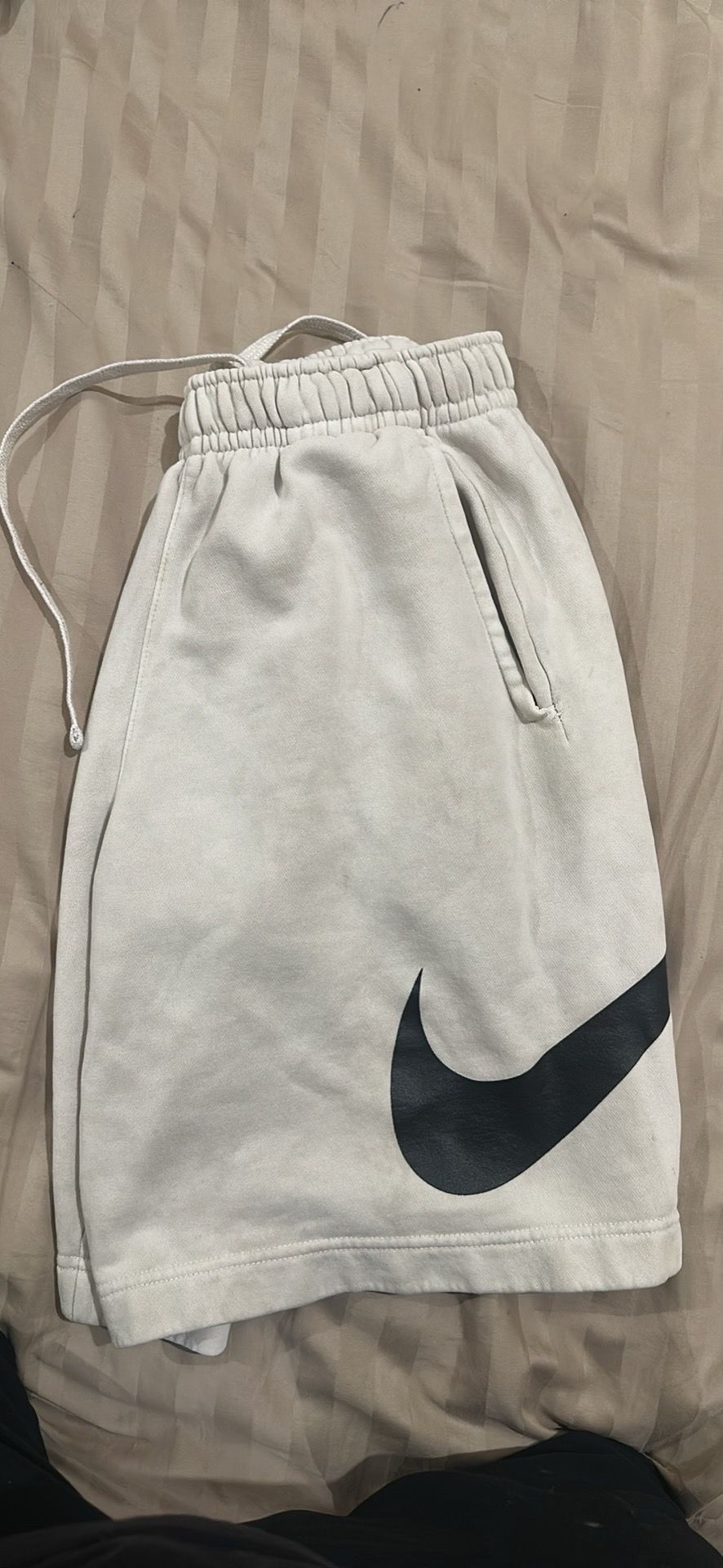 white nike shorts