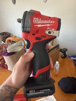 Milwaukee stubby 3/8