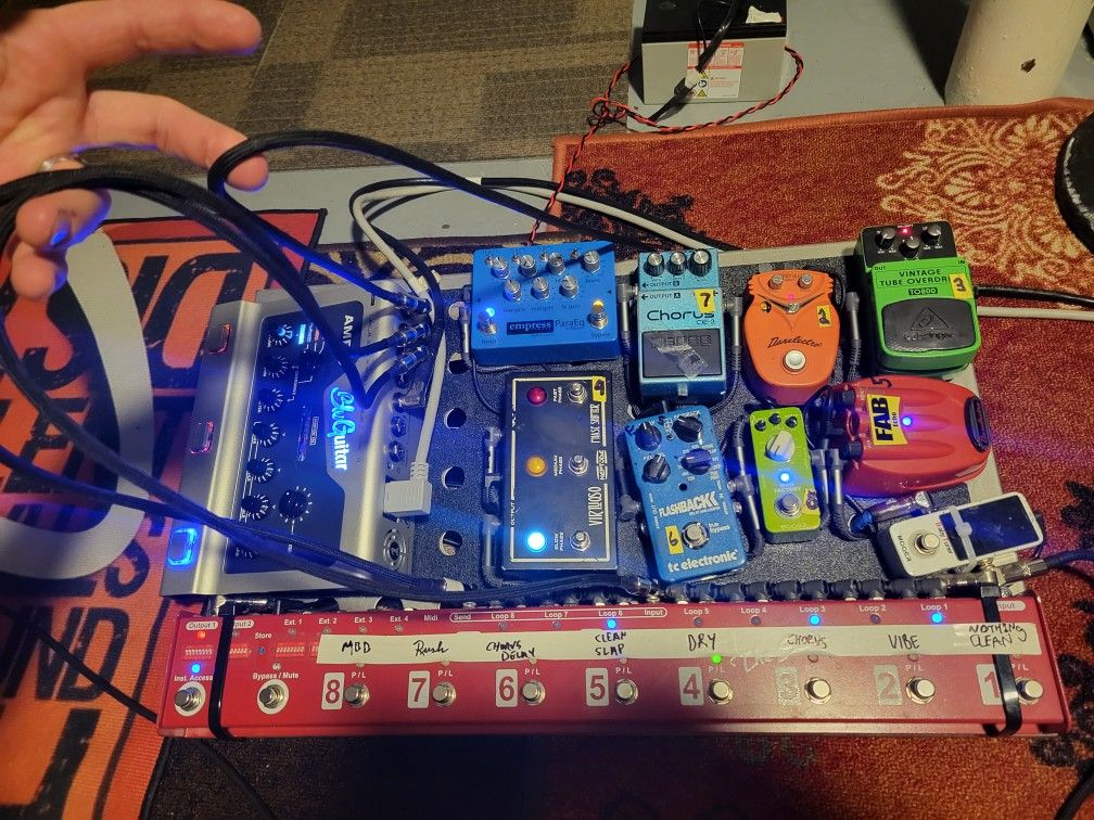 Carl MARTIN THE STRIP GUITAR EFFECTS SWITCHER
