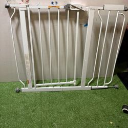 Gate