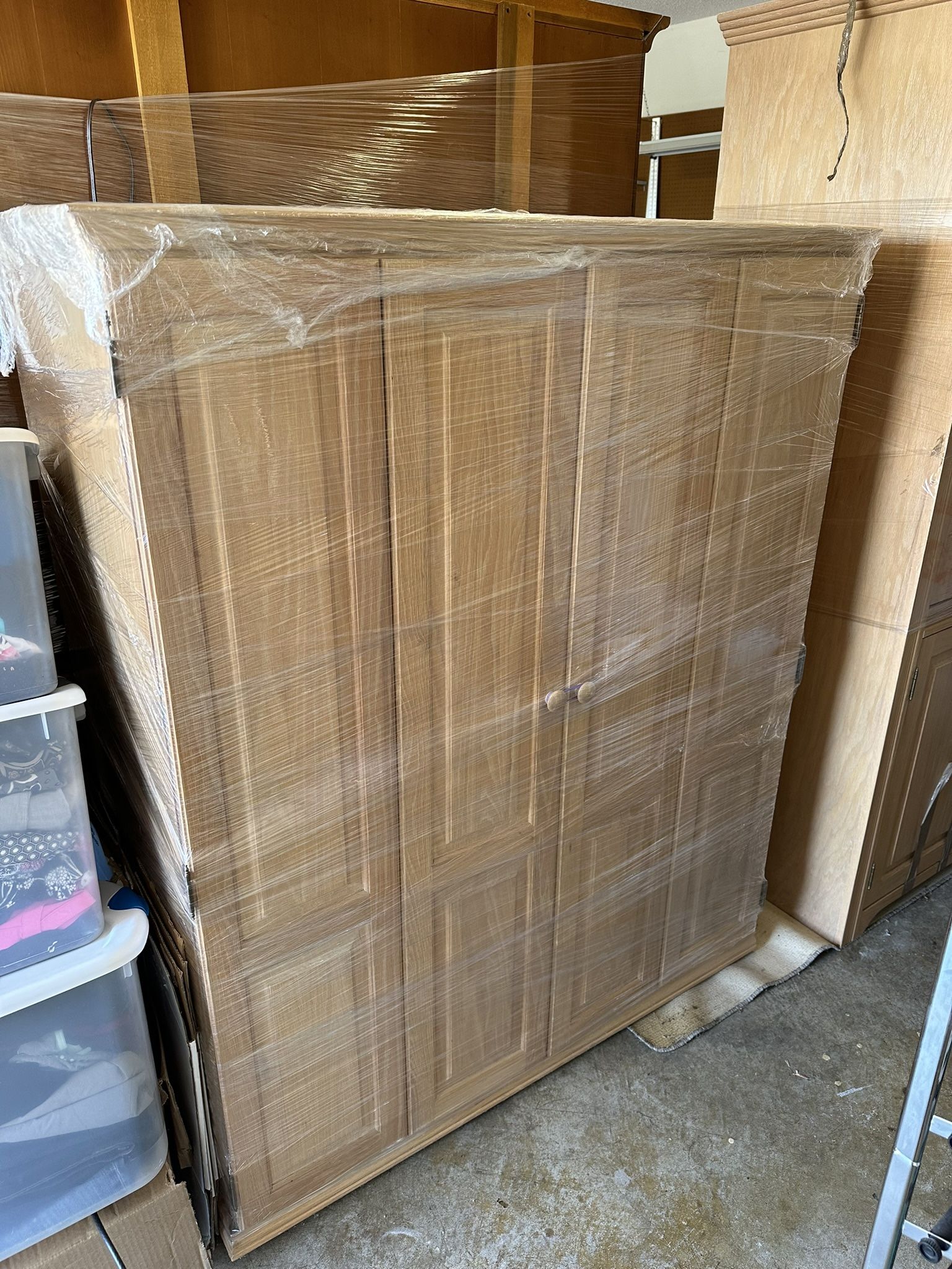 Desk Computer Console/Cabinet