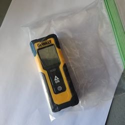 dewalt 100 ft laser measurer