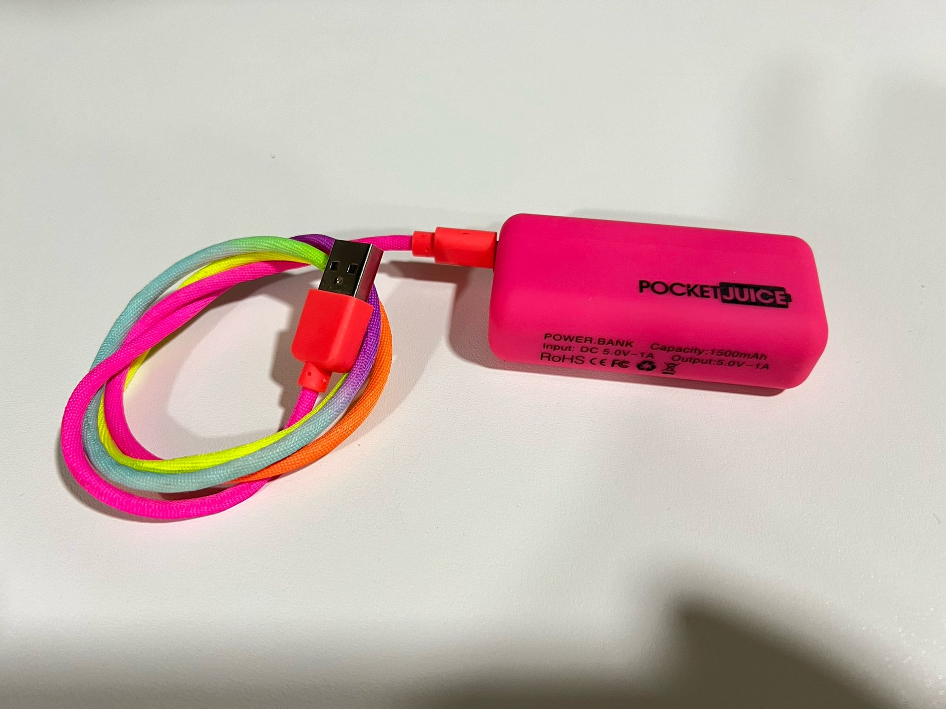 Pocket Juice Rechargeable Power Bank w/Included Cable https://offerup.com/redirect/?o=UE9XRVIuQkFOSw== Capacity:1500mAh Input: DC 5.0V-1A Output:5
