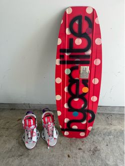 Hyperlite Divine 128cm Wakeboard & Hyperlite Allure Bindings
