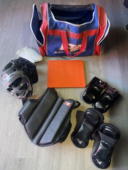 ATA Youth Sparing Gear W/Bag.