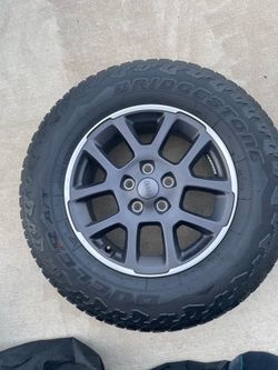 Jeep Wrangler Rims & Tires